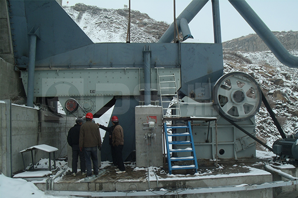 Jaw Crusher and Cone Crusher