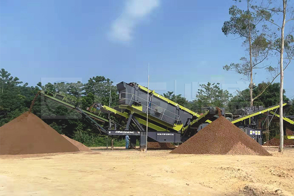 Mobile Jaw Crushing Plant