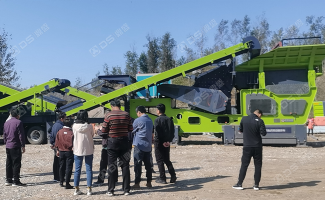 portable-construction-waste-crusher.jpg