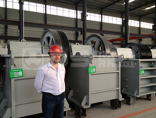 800T/h Granite Crushing Production Line exported to Russia